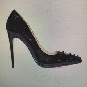 Black faux sparkly patent leather studded pumps